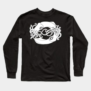 Squid in a knot (white) Long Sleeve T-Shirt